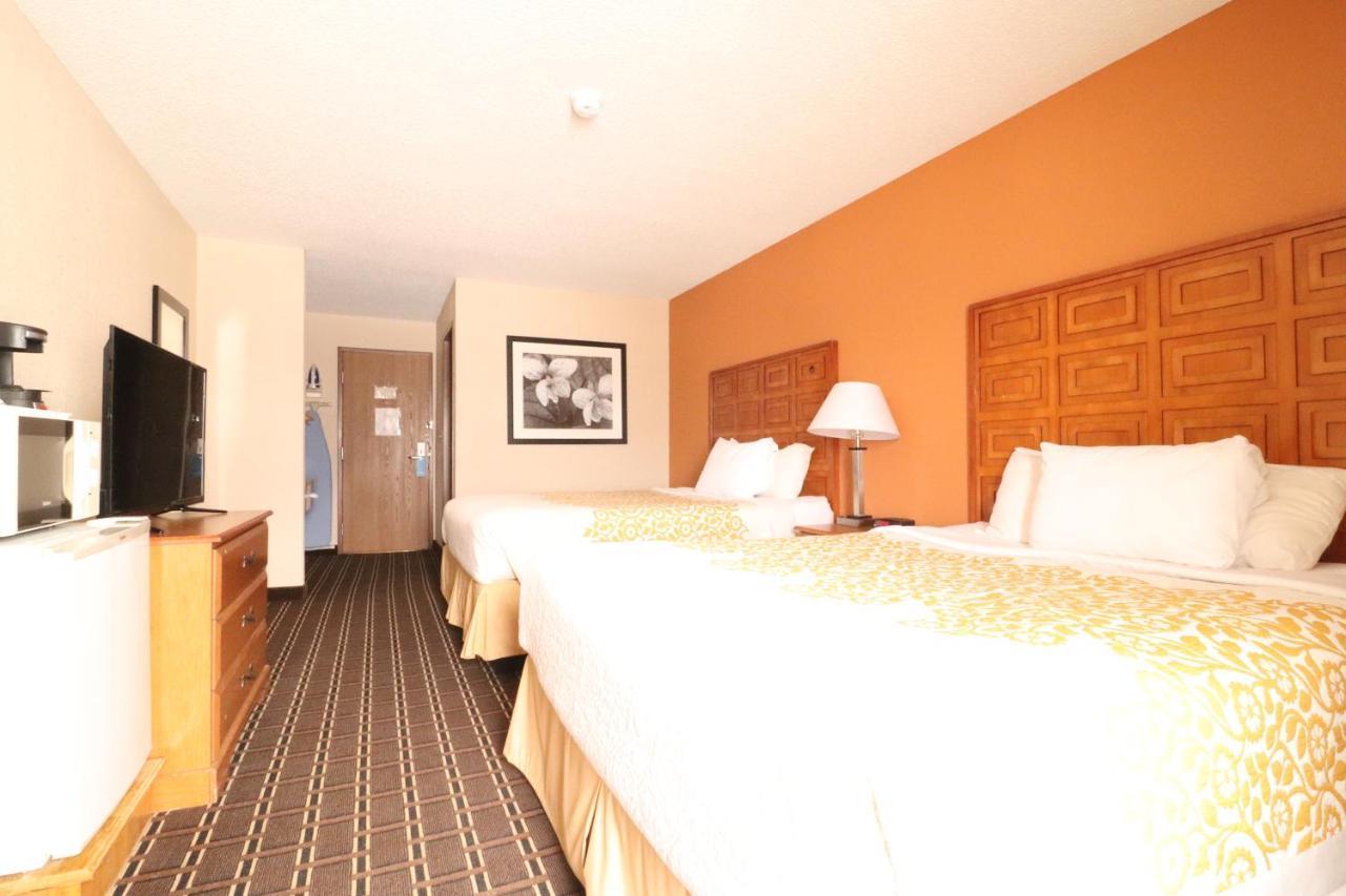 Days Inn By Wyndham Black River Falls - Access To Atv Trail Exterior foto