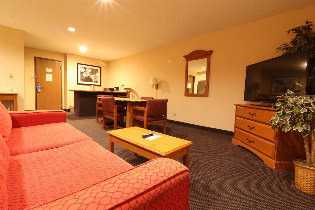Days Inn By Wyndham Black River Falls - Access To Atv Trail Exterior foto