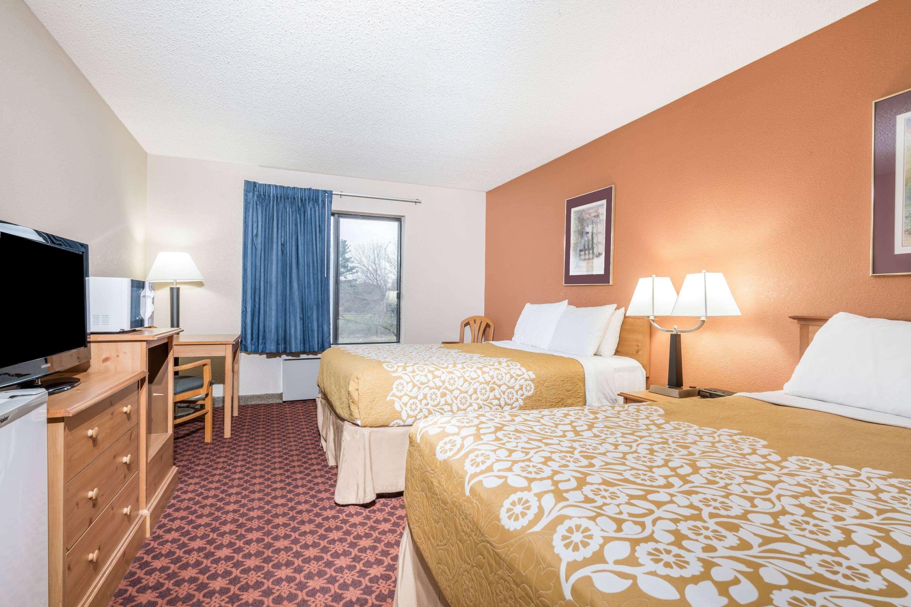 Days Inn By Wyndham Black River Falls - Access To Atv Trail Exterior foto